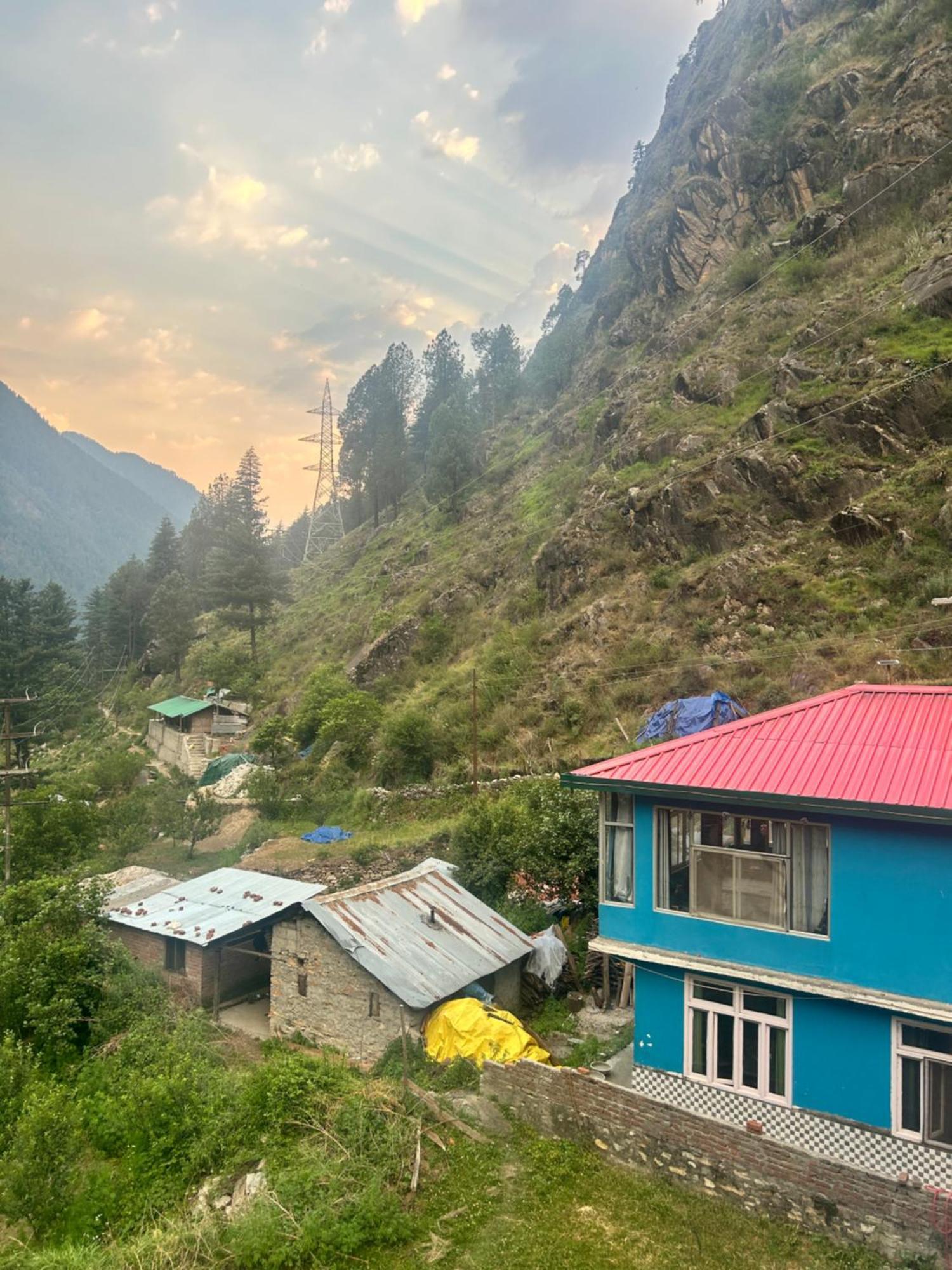 Formosa Hostel & Cafe Kasol Bagian luar foto