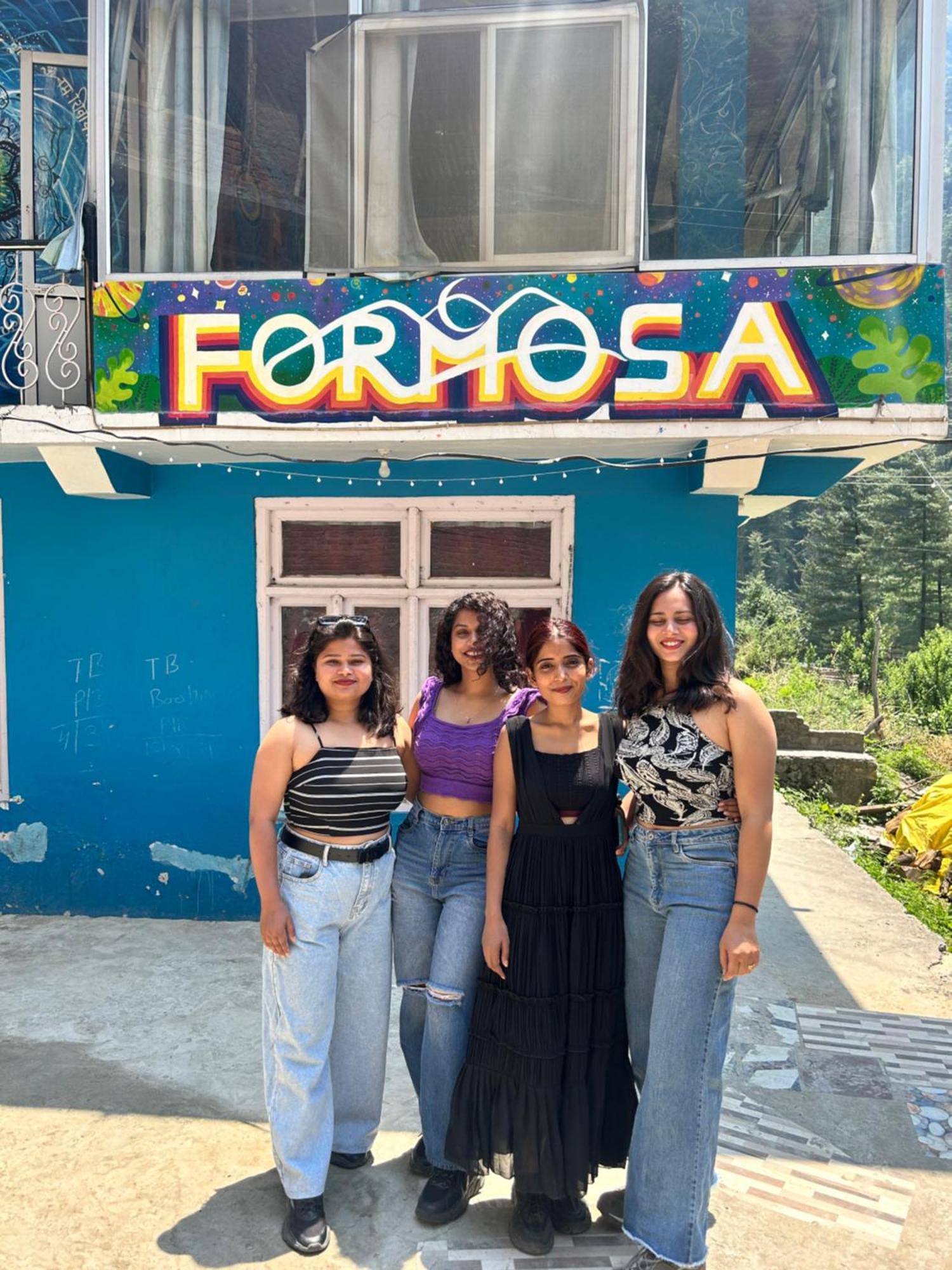 Formosa Hostel & Cafe Kasol Bagian luar foto