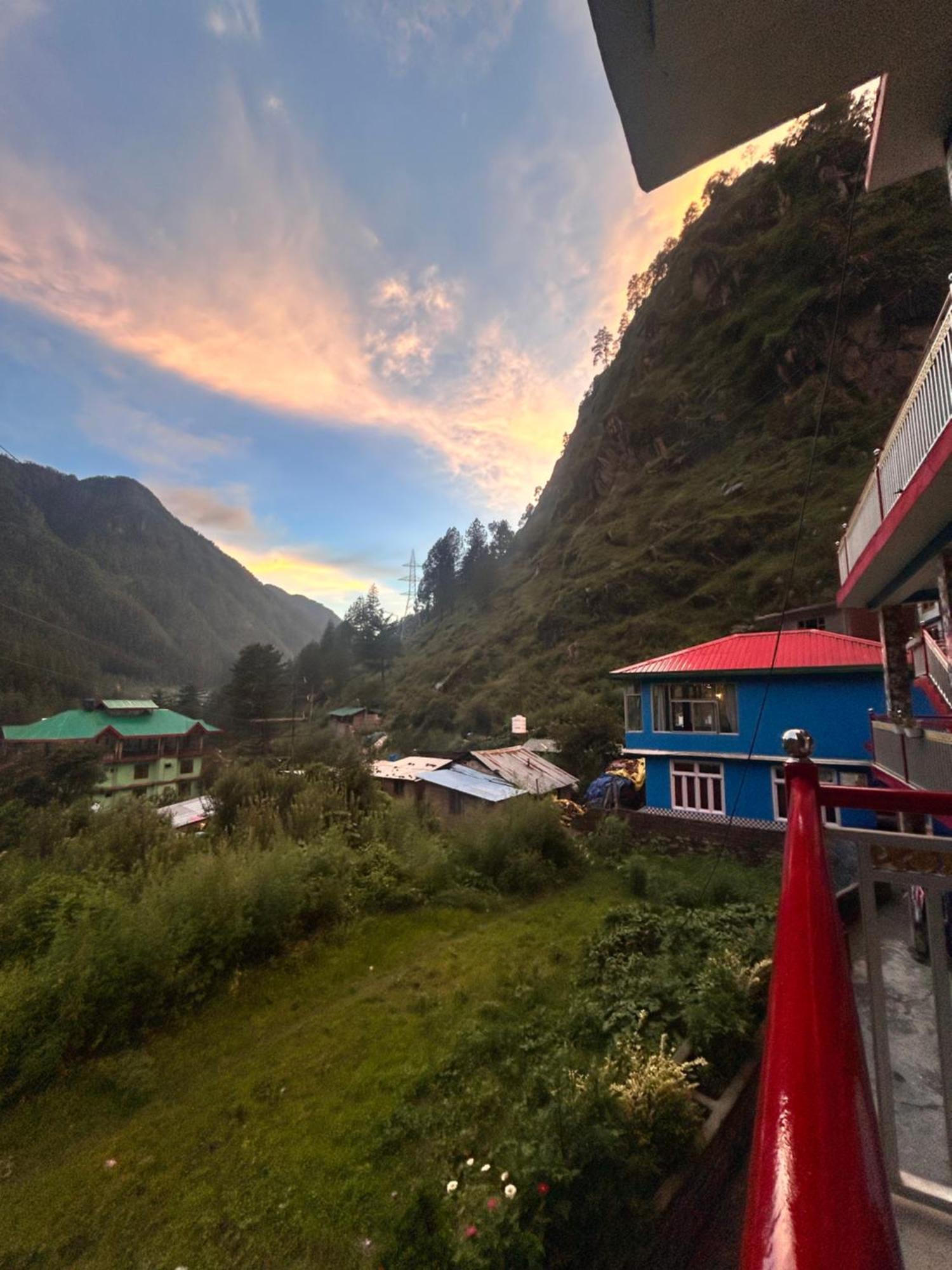 Formosa Hostel & Cafe Kasol Bagian luar foto