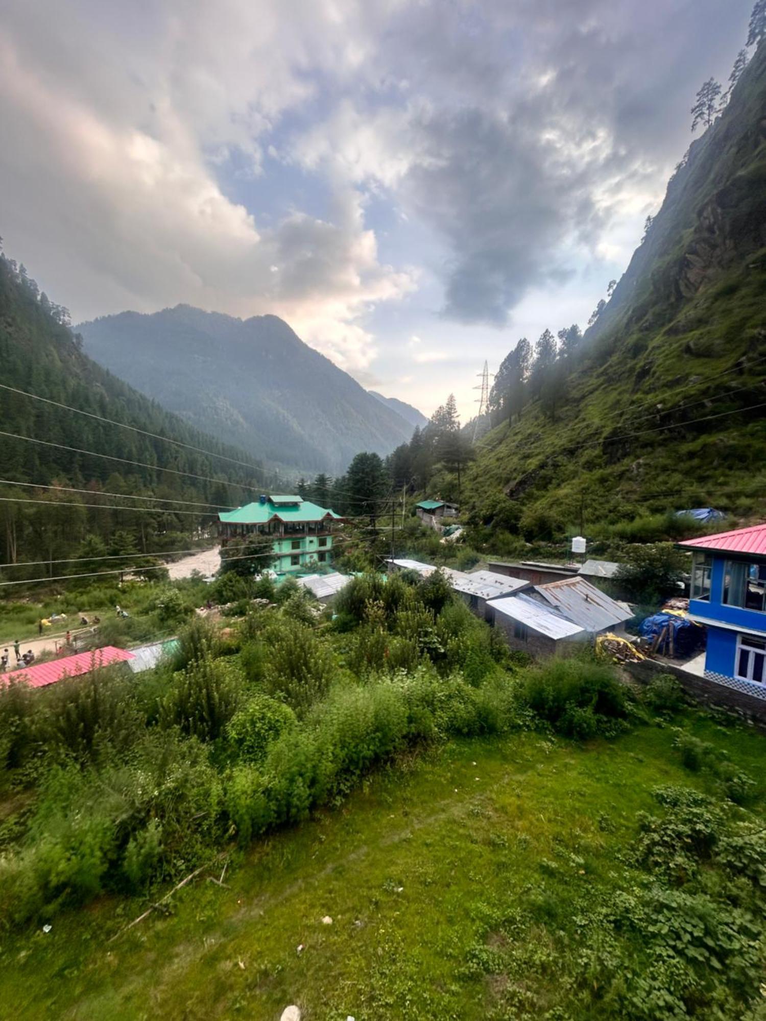 Formosa Hostel & Cafe Kasol Bagian luar foto